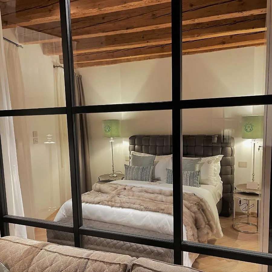 ELEGANCE ROOM - Aparta&Suite - Automatized Apartment Bassano del Grappa 0*,