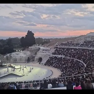 Mi Scialai - Teatro A 150 Mt - Museo A 250 Mt -ortigia 1500 Mt , Syracuse Italia