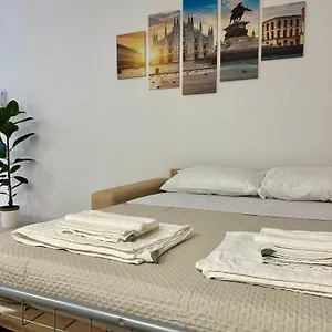 Cmcasevacanze , Milano Italia